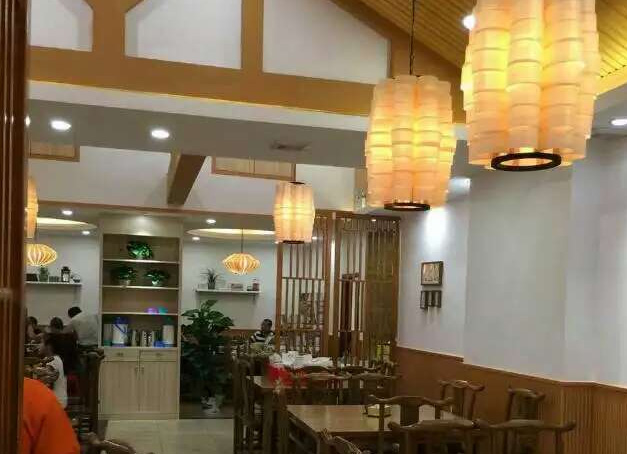 北京涂总餐厅使用美尔家木皮灯饰