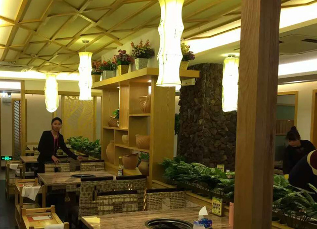 椰凤之恋餐馆使用美尔家竹艺灯饰
